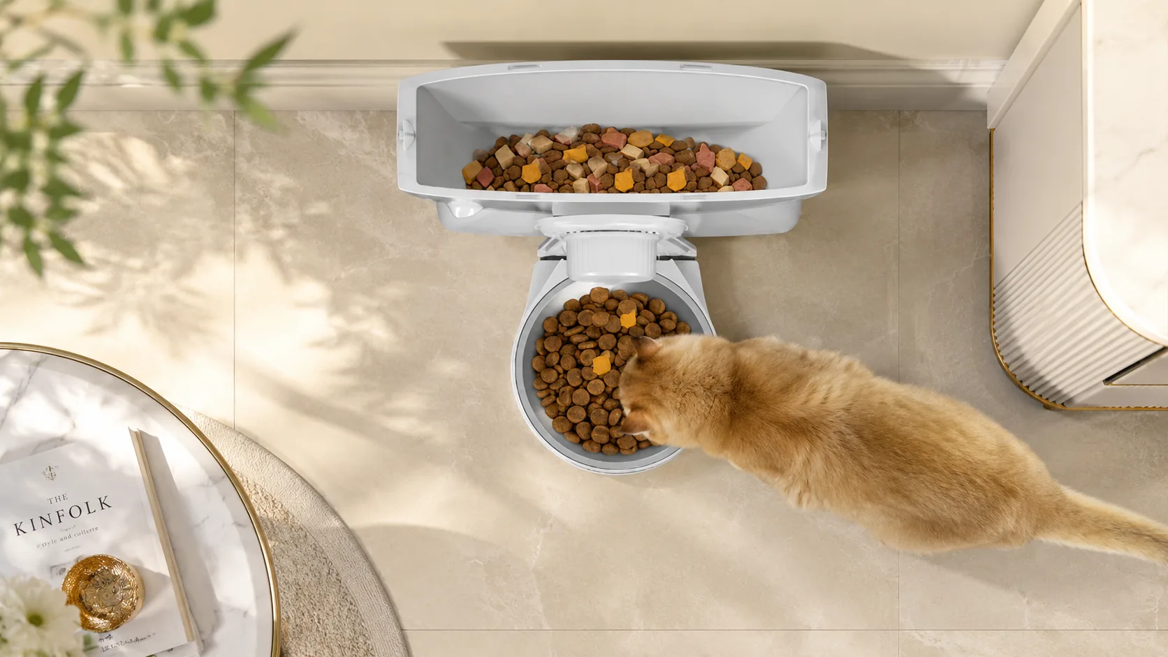 Crate Smart Feeder with Voice Reminder · Non-Slip Bowl · GuardLynx